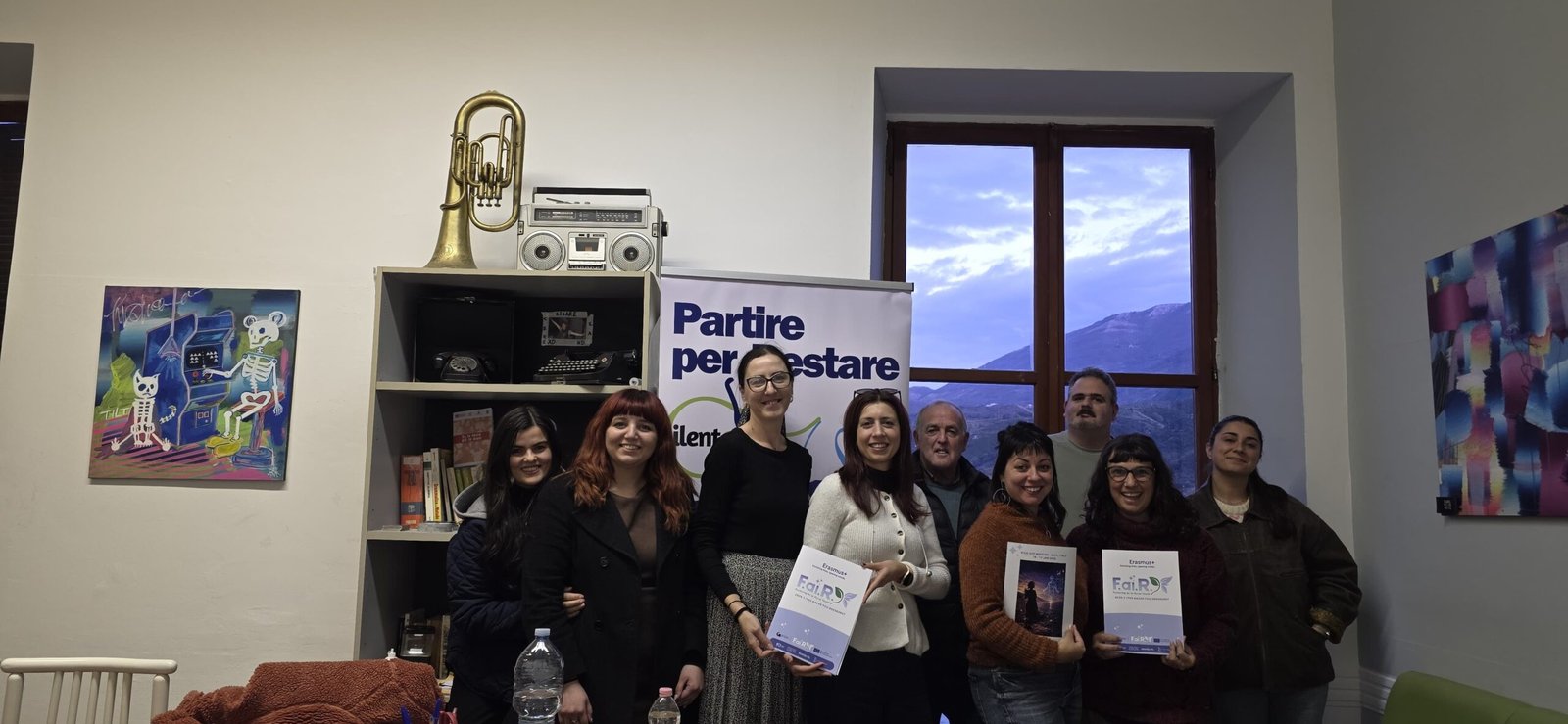 Partecipanti al kick-off meeting del progetto Erasmus+ FAIRY a Sapri, dedicato all’uso consapevole dell’Intelligenza Artificiale e al benessere giovanile nei territori rurali.